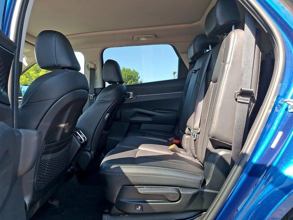2022 Kia Sorento S FWD