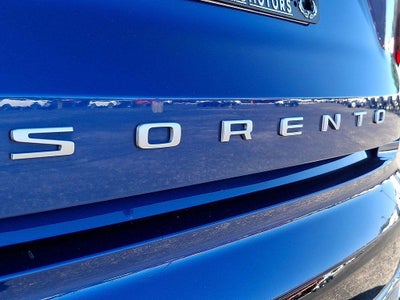2022 Kia Sorento S FWD