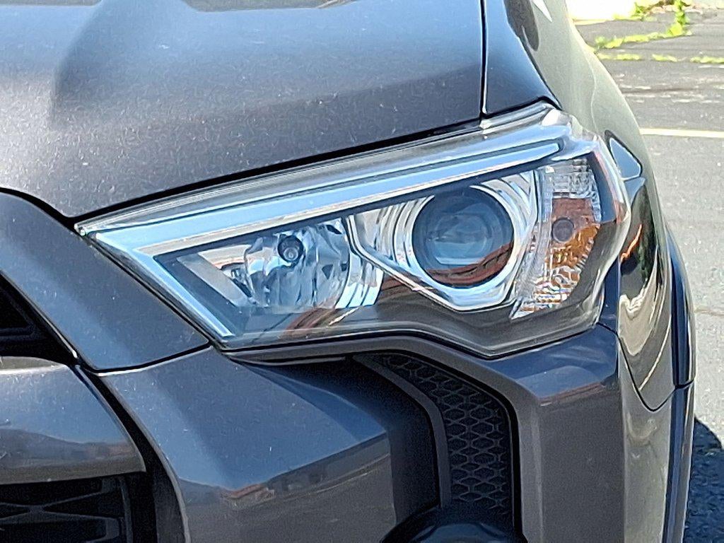 2022 Toyota 4Runner SR5 Premium 2WD (Natl)