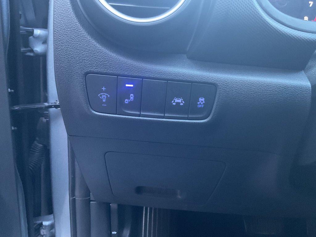 2021 Hyundai Kona SEL Auto FWD
