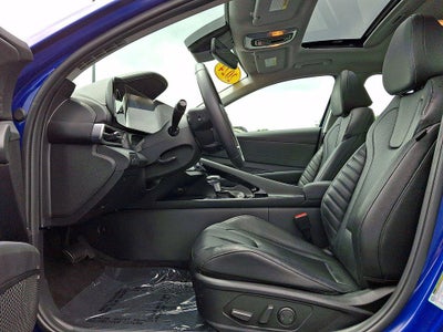2024 Hyundai Elantra Limited IVT