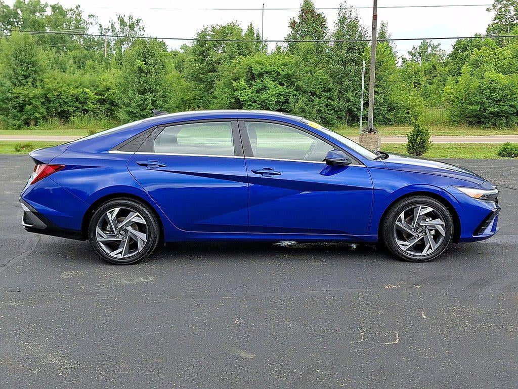 2024 Hyundai Elantra Limited IVT