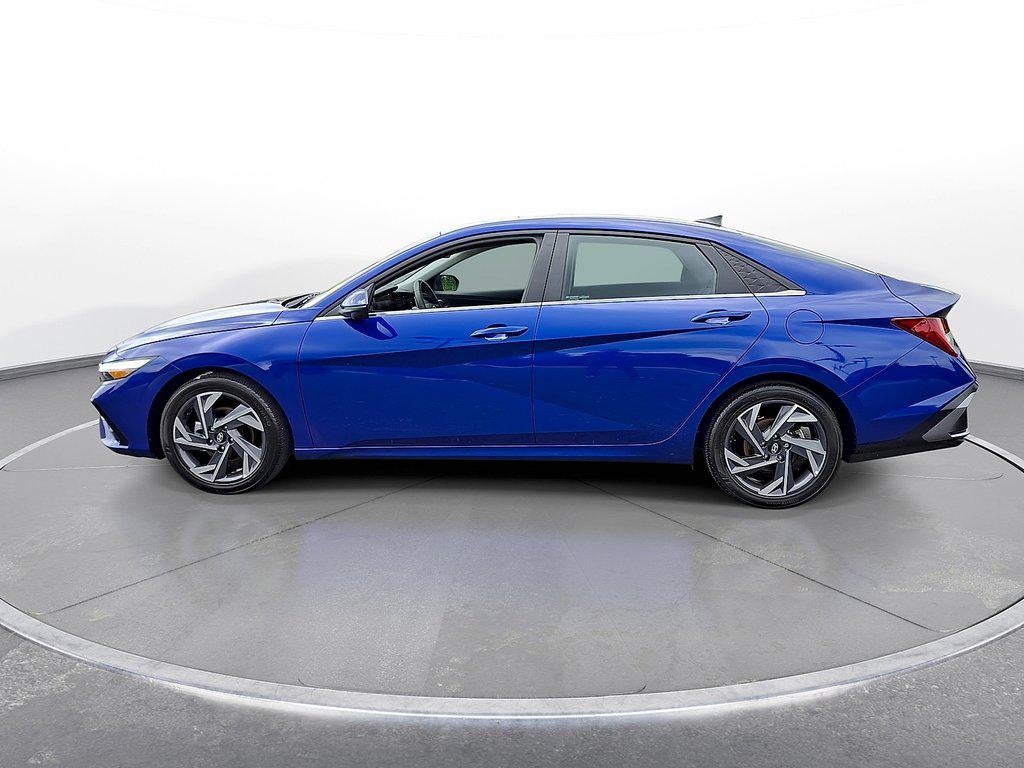 2024 Hyundai Elantra Limited IVT