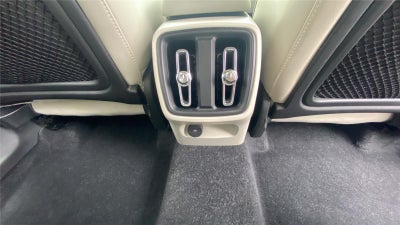 2019 Volvo XC40 Momentum