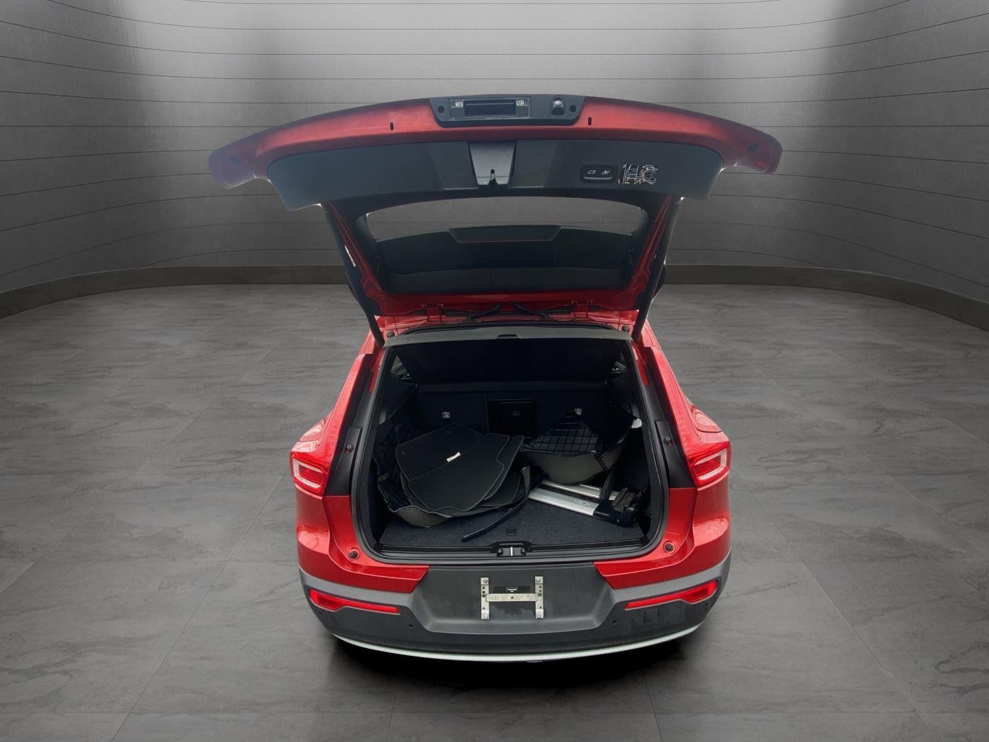 2019 Volvo XC40 Momentum