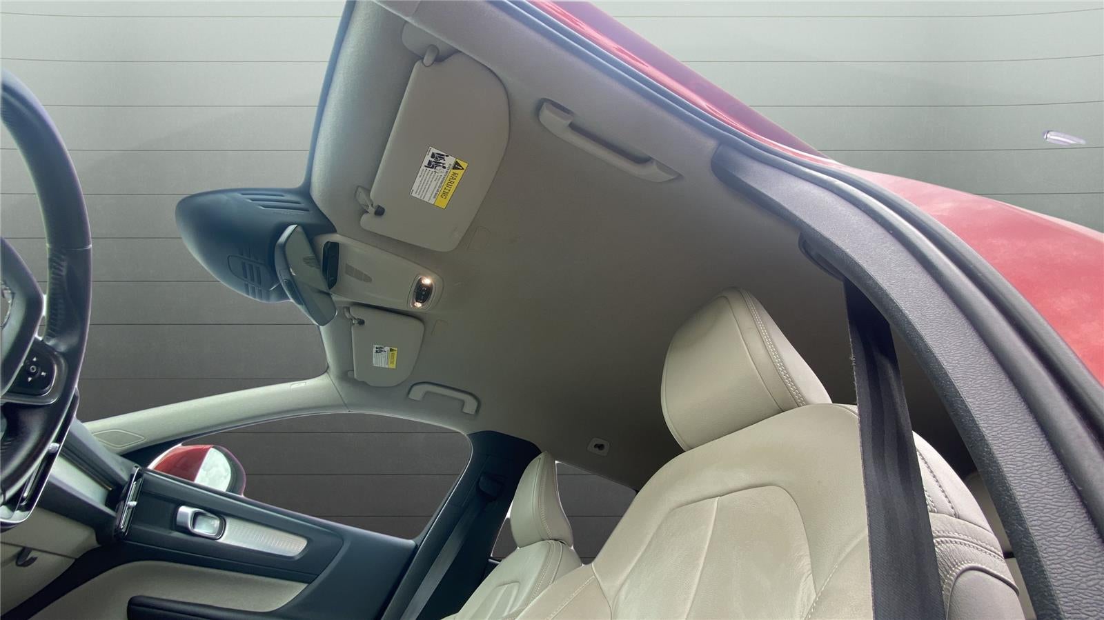 2019 Volvo XC40 Momentum