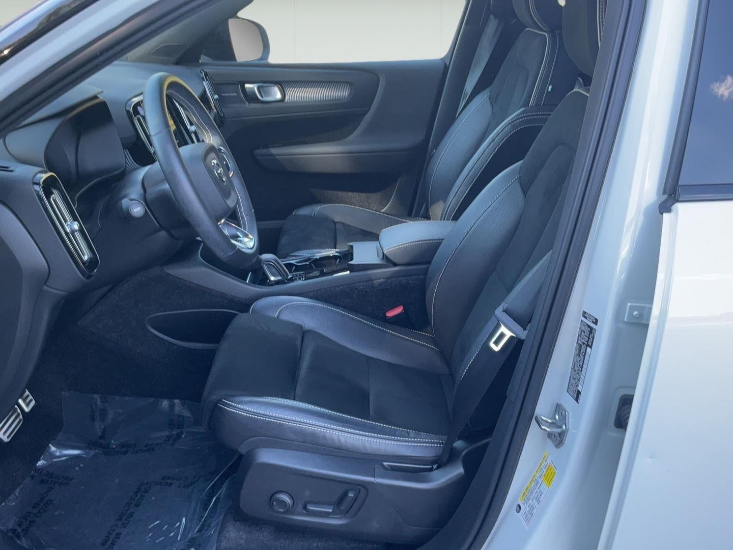 2021 Volvo XC40 Recharge P8 eAWD Pure Electric