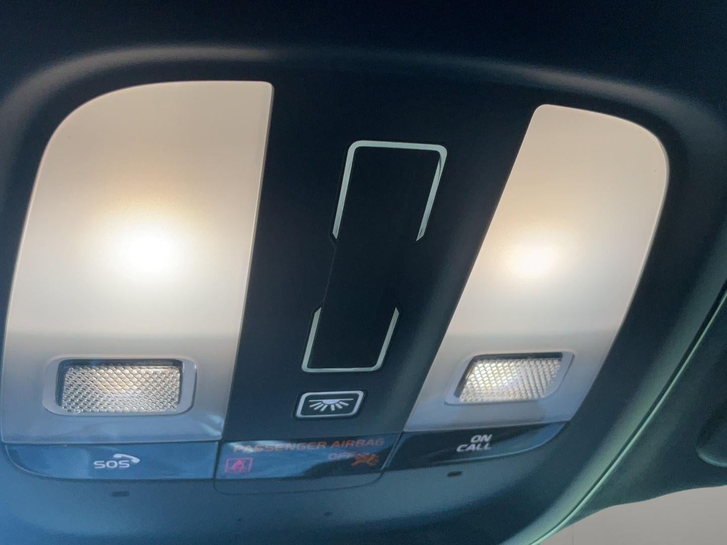 2021 Volvo XC40 Recharge P8 eAWD Pure Electric