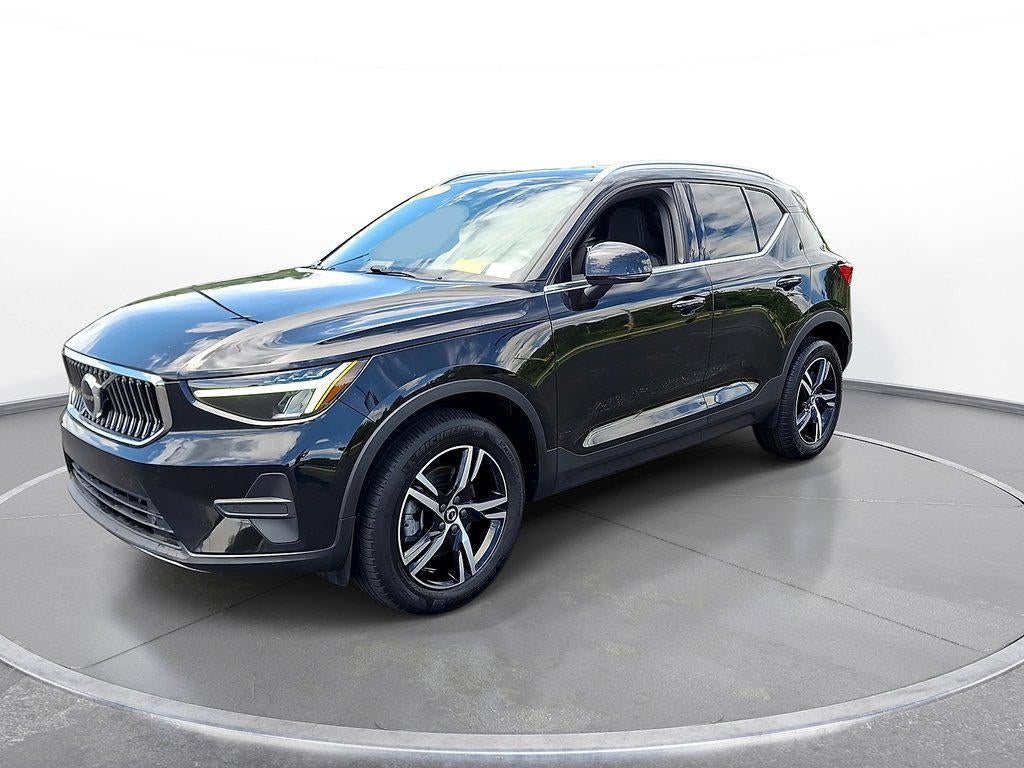 2024 Volvo Xc40 B5 AWD Core Bright Theme