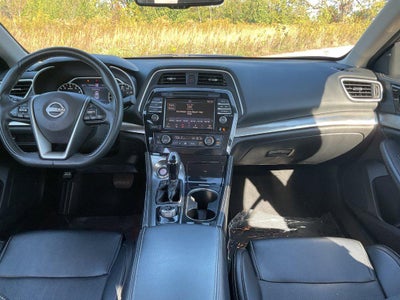 2023 Nissan Maxima SV