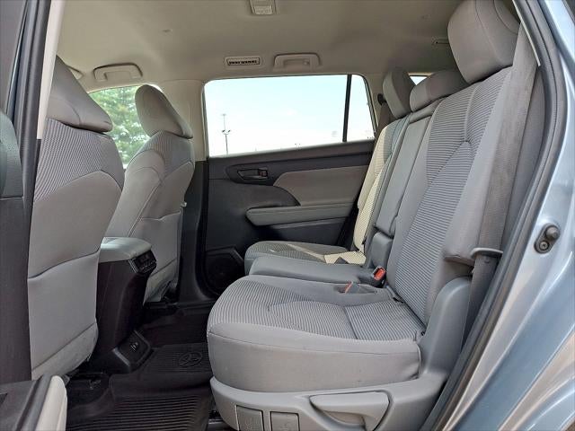 2021 Toyota Highlander LE