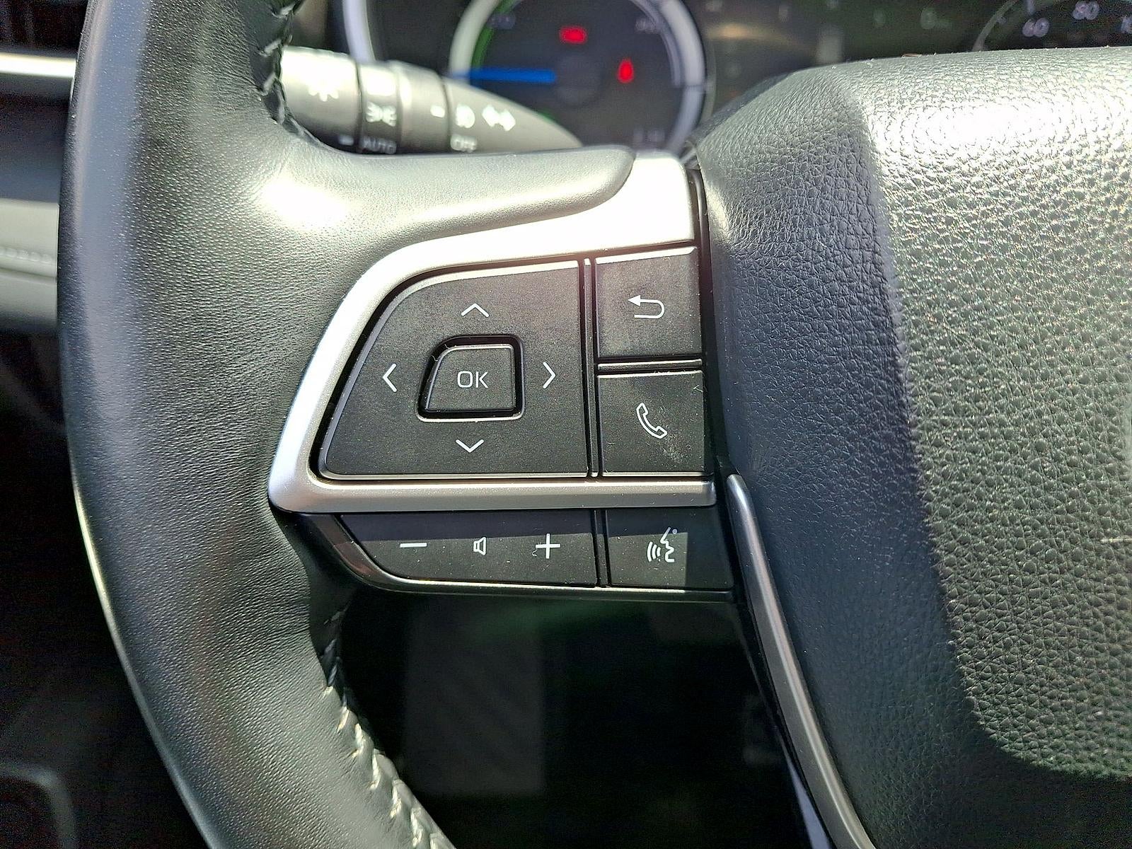 2023 Toyota Highlander Hybrid XLE