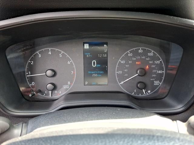 2024 Toyota Corolla Cross LE
