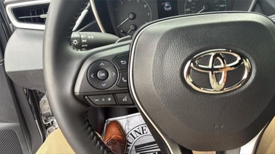 2025 Toyota Corolla Hatchback SE