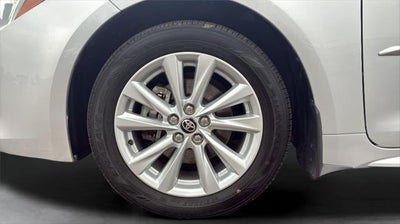 2025 Toyota Corolla Hatchback SE