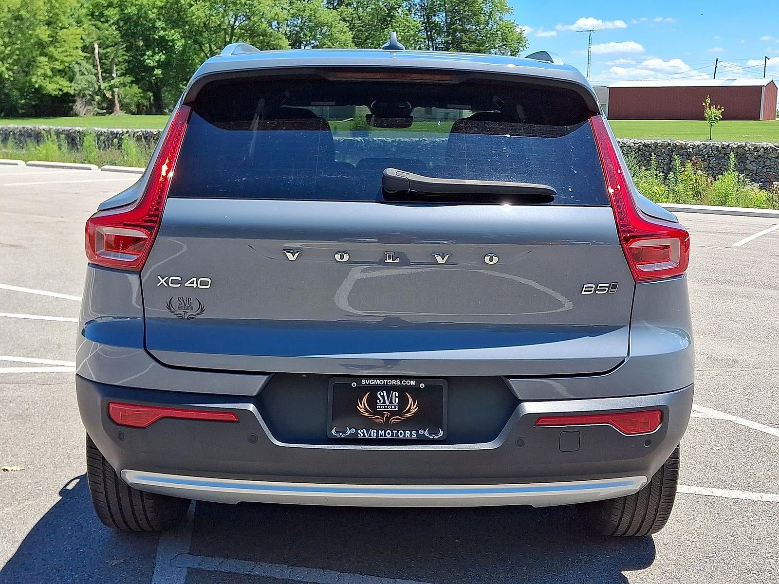 2023 Volvo XC40 Core