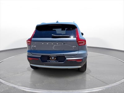 2023 Volvo XC40 Core