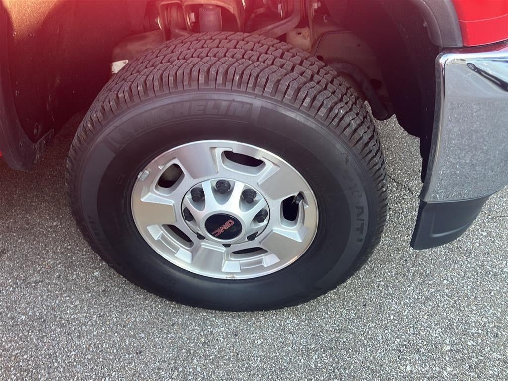 2015 GMC Sierra 2500HD available WiFi 4WD Crew Cab 153.7