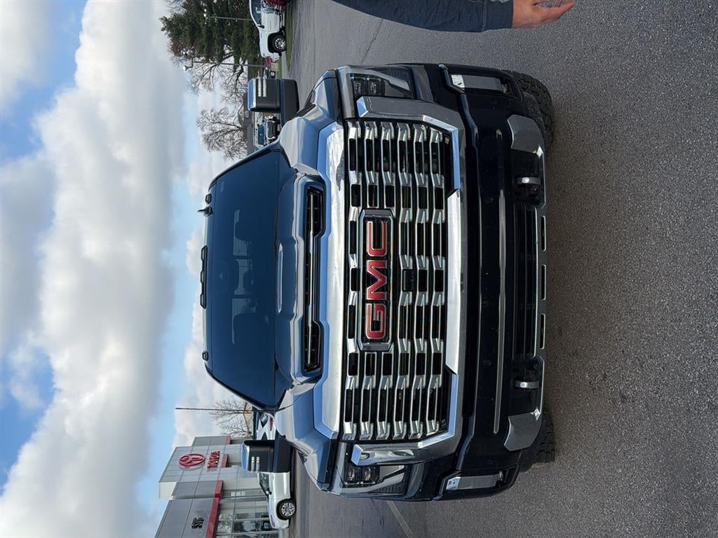 2024 GMC Sierra 2500HD Denali