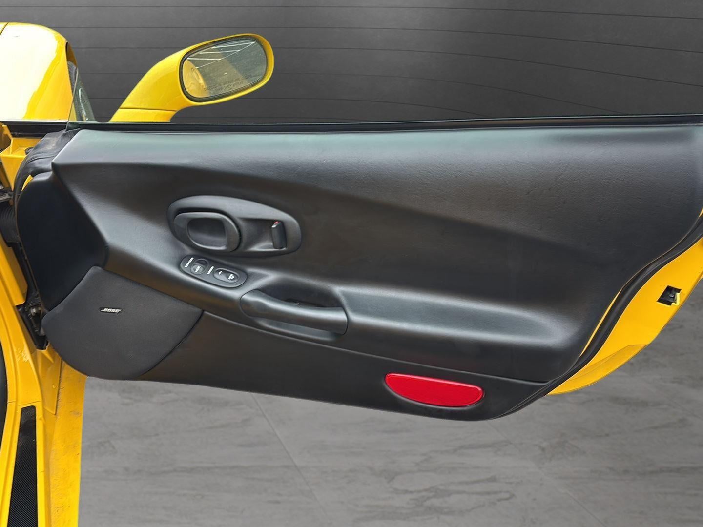 2002 Chevrolet Corvette 2dr Convertible