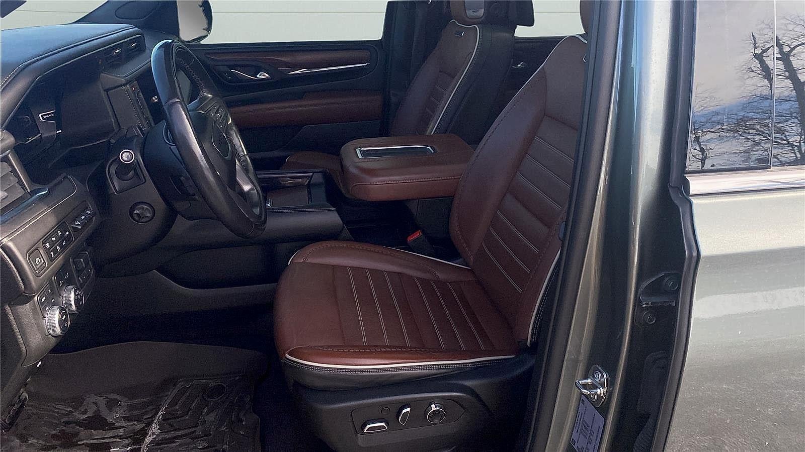 2023 GMC Yukon XL Denali Ultimate