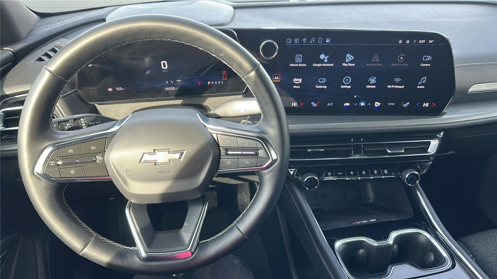 2025 Chevrolet Traverse FWD LT