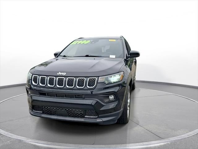 2023 Jeep Compass Latitude Lux
