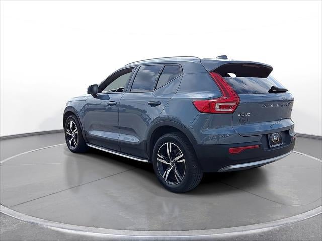 2023 Volvo XC40 Core