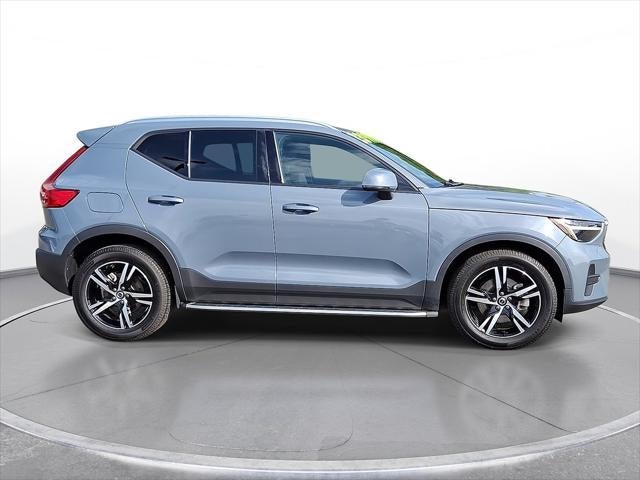2023 Volvo XC40 Core