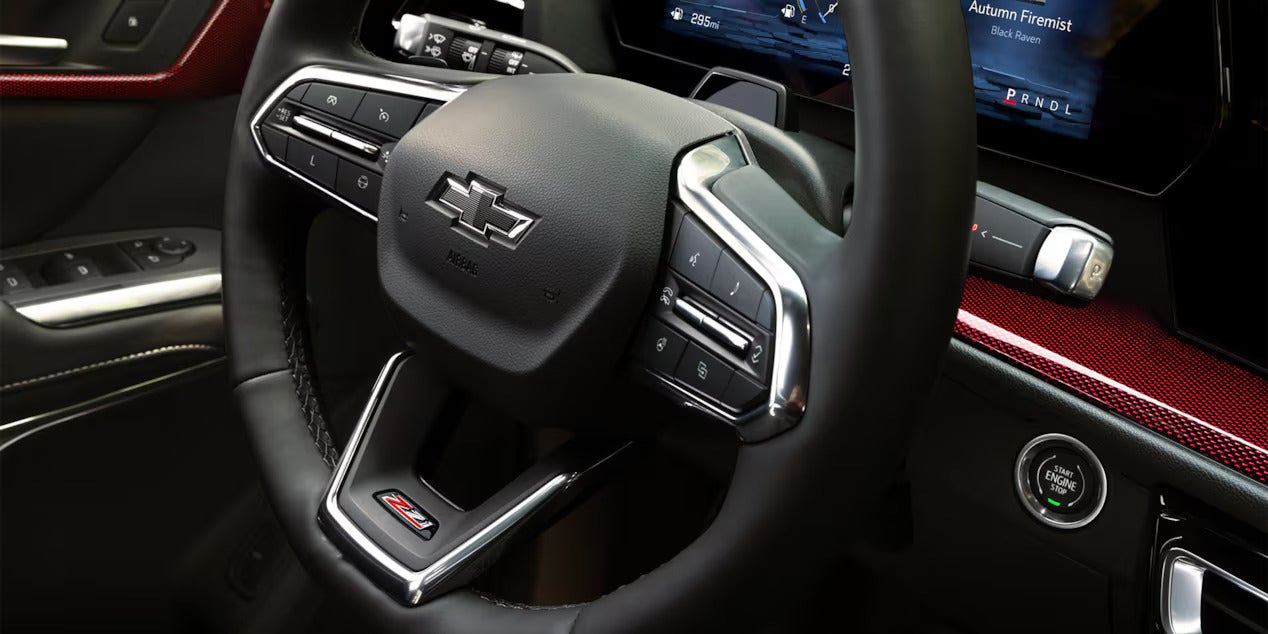 the steering wheel in a 2026 chevy traverse